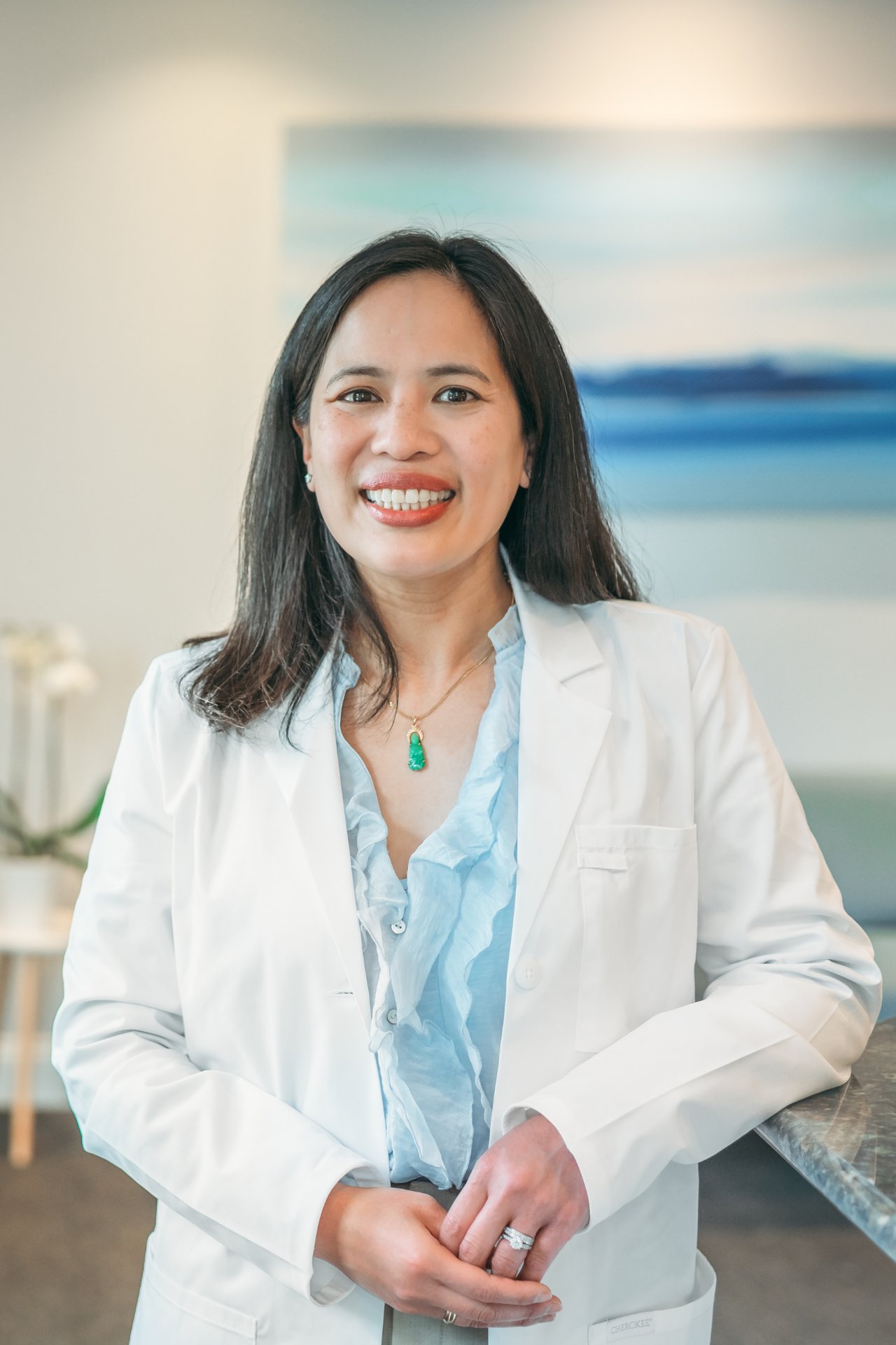 Dr. Khanh Le, Periodontist at Hingham Dentistry